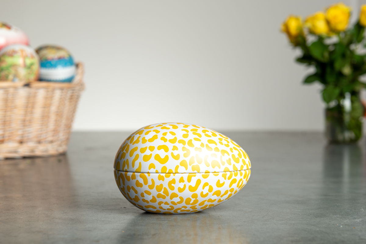 Leo Reusable Painted Tin Easter Egg side