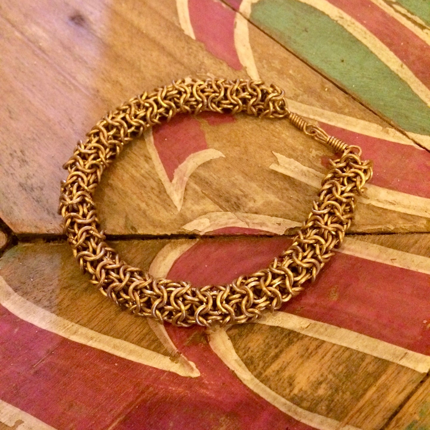 Samaka Round Pattern Linked Brass Bracelet