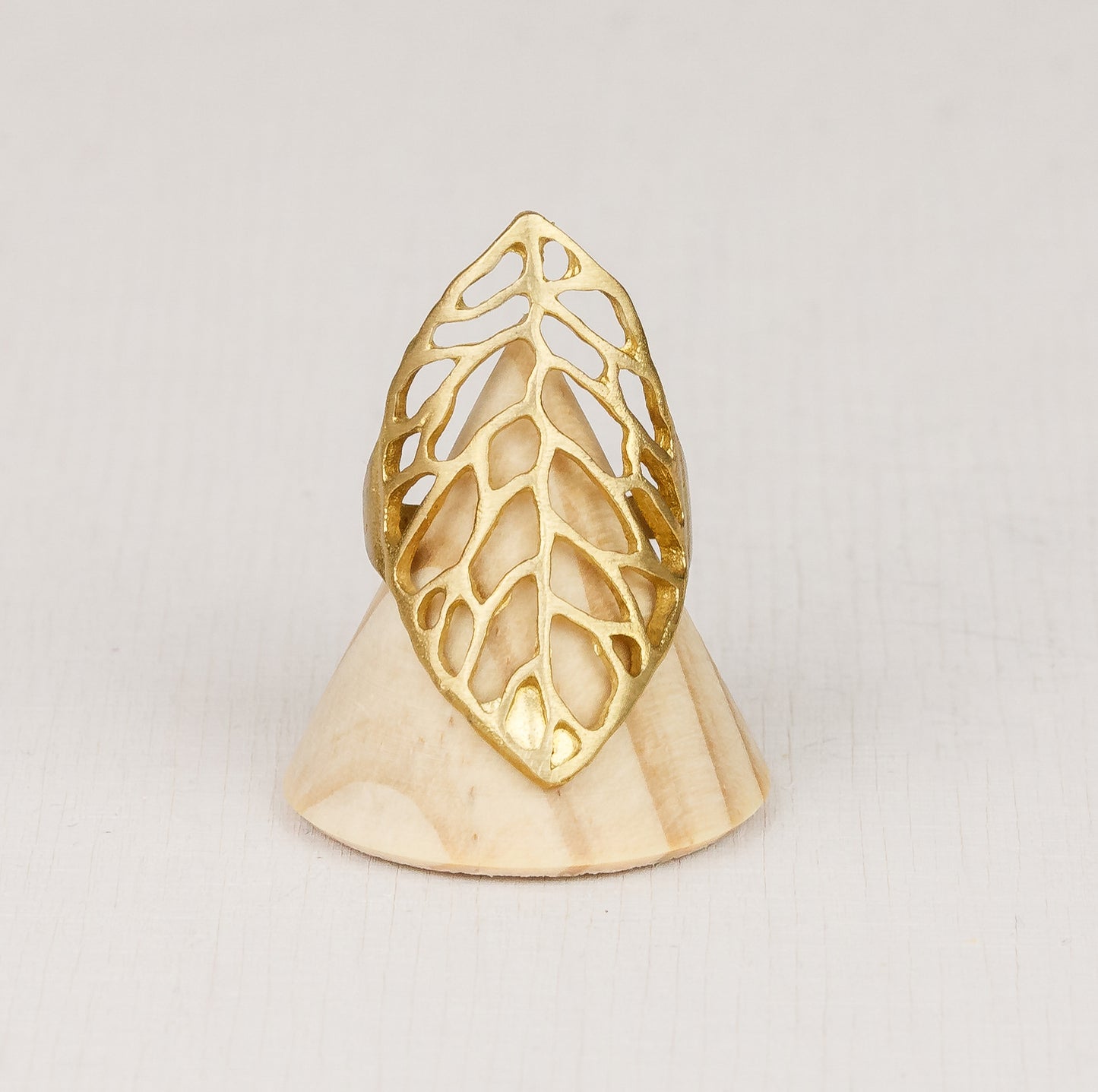 Cut-out Leaf Adjustable Brass Ring